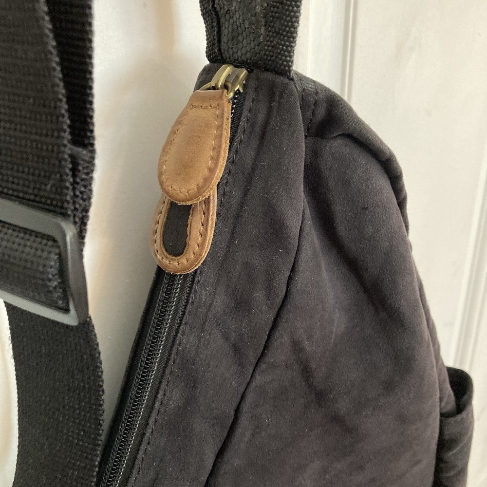 Vtg LL Bean AmeriBag Healthy Back Sling Backpack Black Microsuede 17" x 12" - Picture 4 of 14